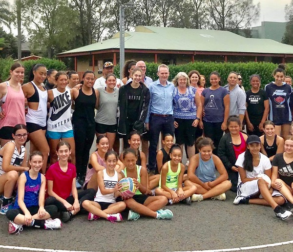 David Coleman with members from the St George District Netball Association